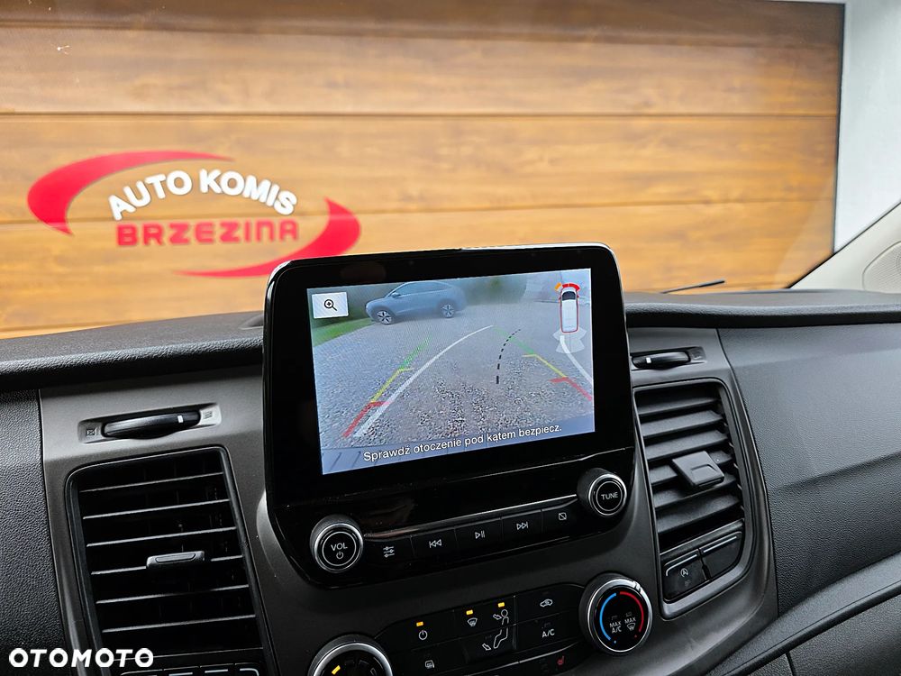 Ford TRANSIT CUSTOM - 19