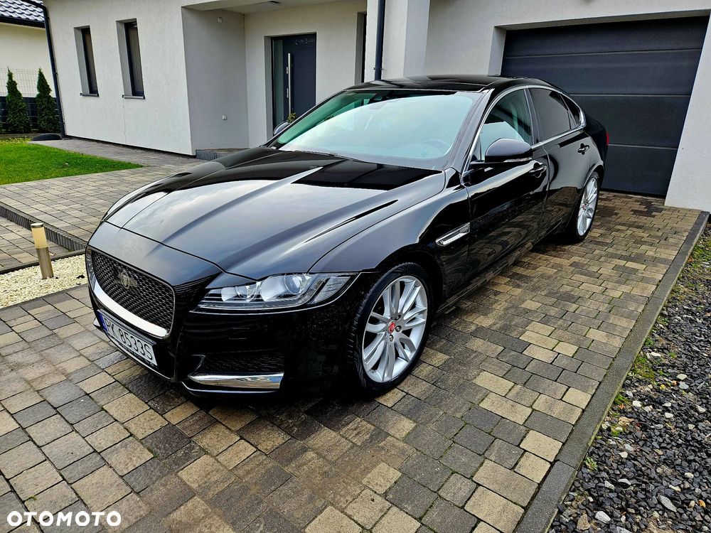 Jaguar XF 20d AWD Prestige - 1