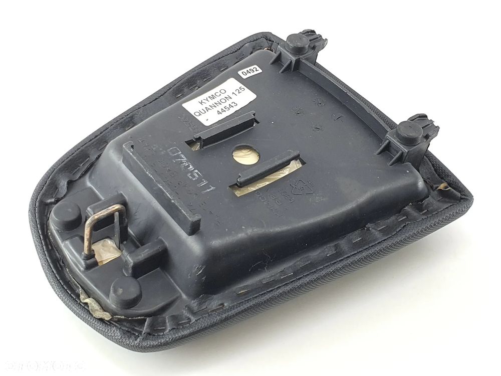 KYMCO QUANNON 125 SIEDZENIE KANAPA PASAŻERA - 1