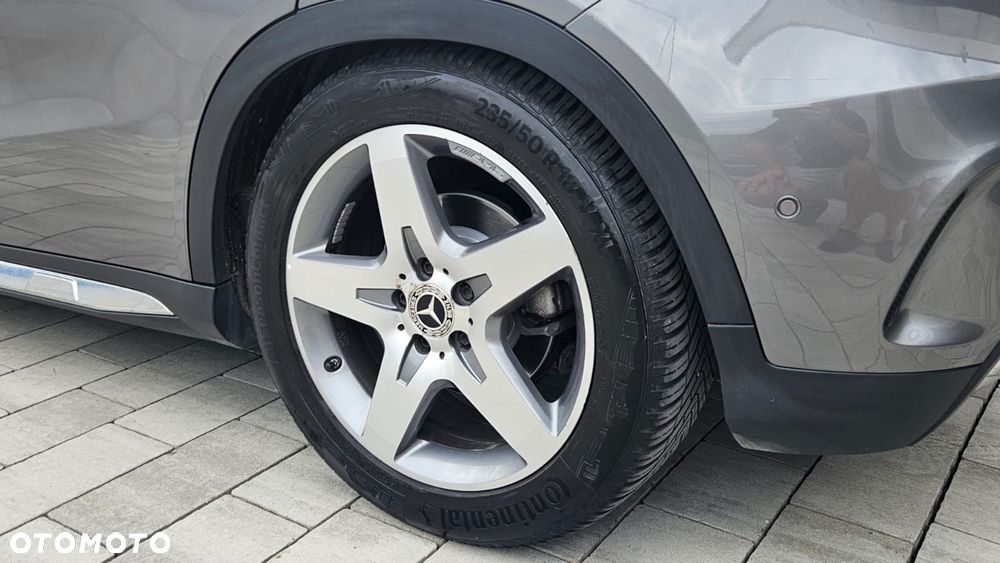 Mercedes-Benz GLA 200 7G-DCT AMG Line - 18