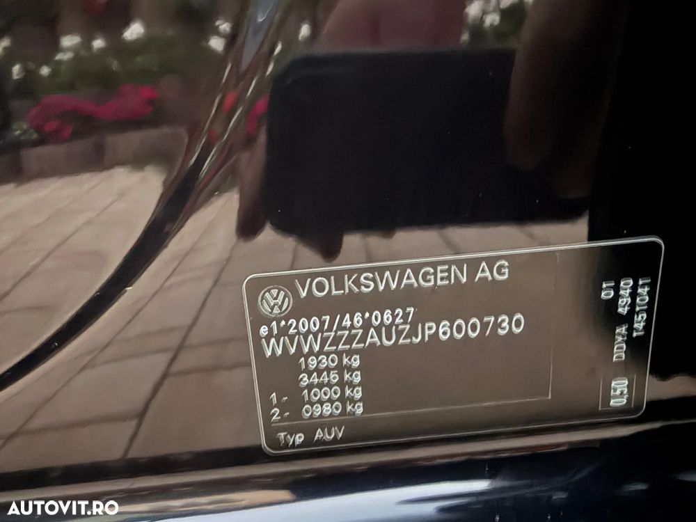 Volkswagen Golf 1.6 TDI DPF Comfortline - 32
