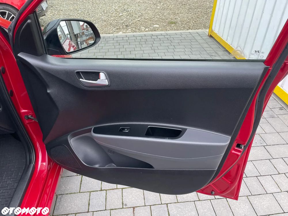 Hyundai i10 1.0 BlueDrive Black Line - 25