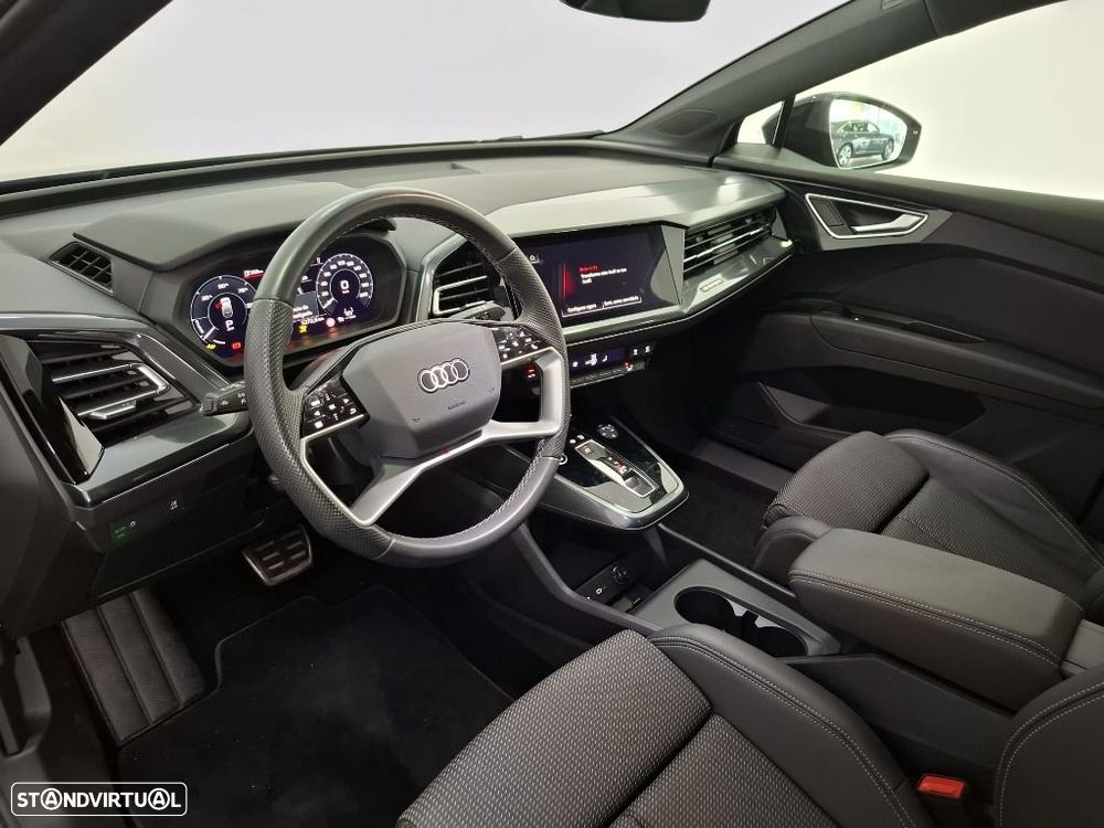 Audi Q4 e-tron 45 82 kWh SE Business - 16