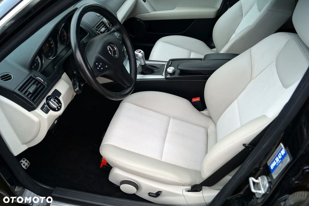 Mercedes-Benz Klasa C 200 Kompressor Avantgarde - 21