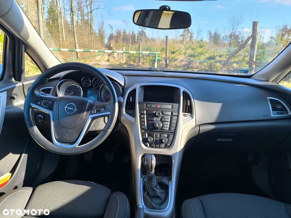 Opel Astra 1.6 Enjoy - 11