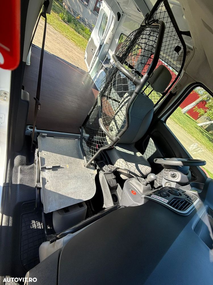 Renault Kangoo BLUE dCi 95 LIMITED - 13