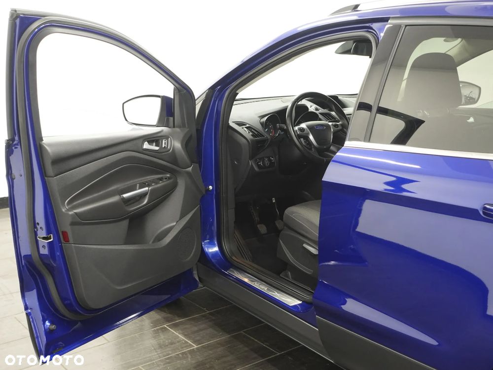 Ford Kuga - 17