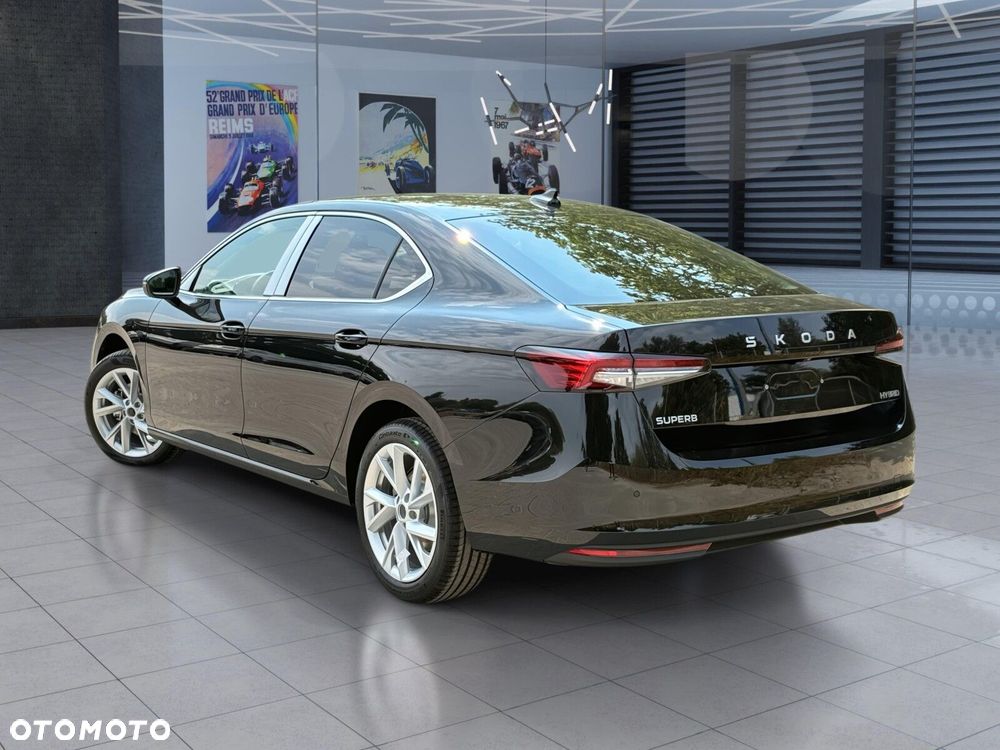Skoda Superb - 11