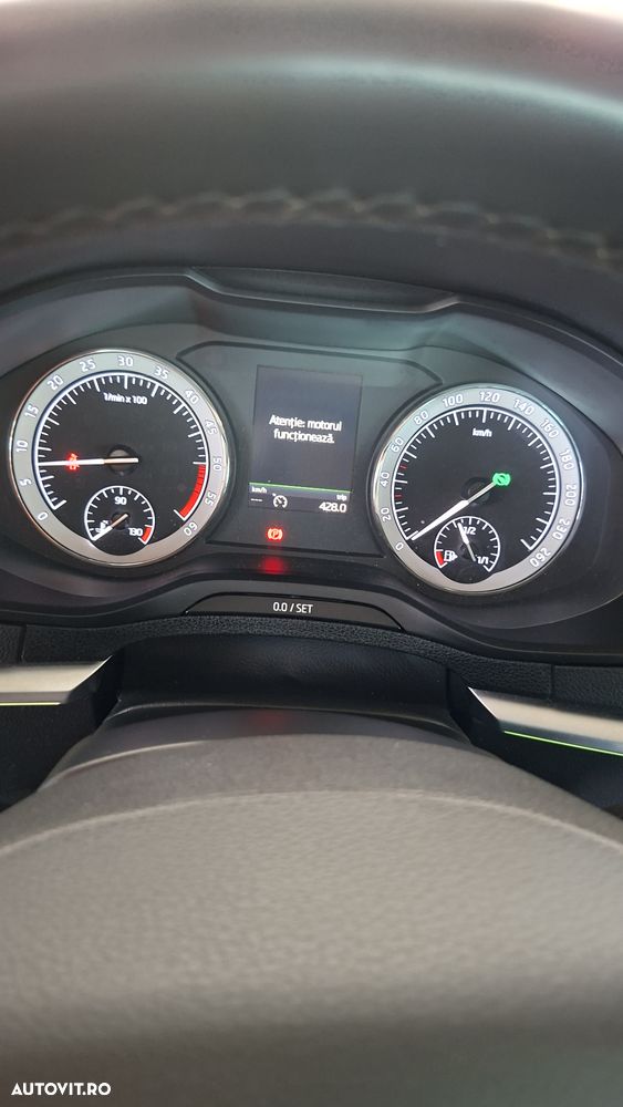 Skoda Karoq 2.0 TDI SCR 4x4 DSG Sportline - 10