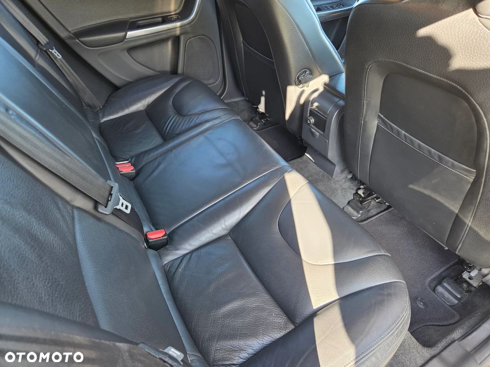 Volvo V60 - 10