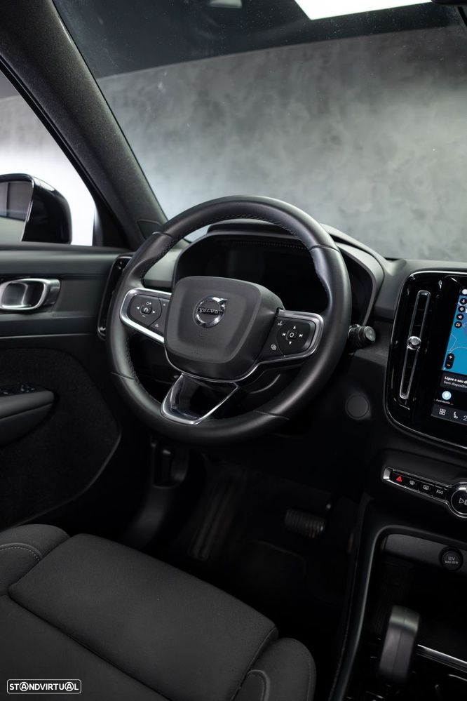 Volvo XC 40 Recharge 69 kWh Single Motor Core - 32