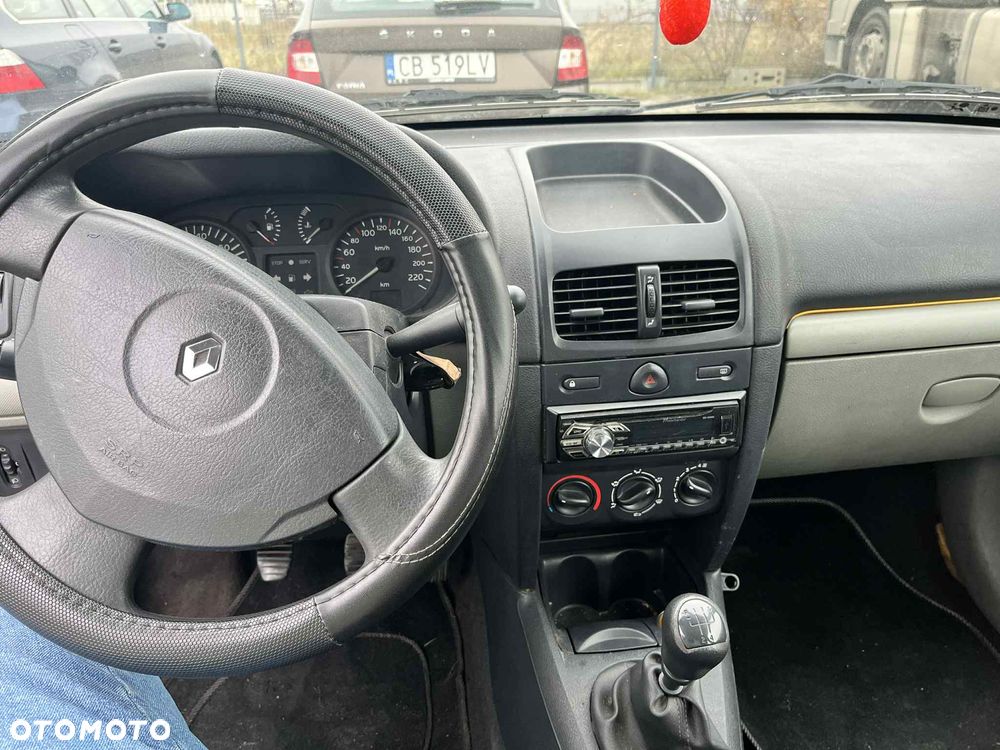 Renault Clio 1.2 Access - 8