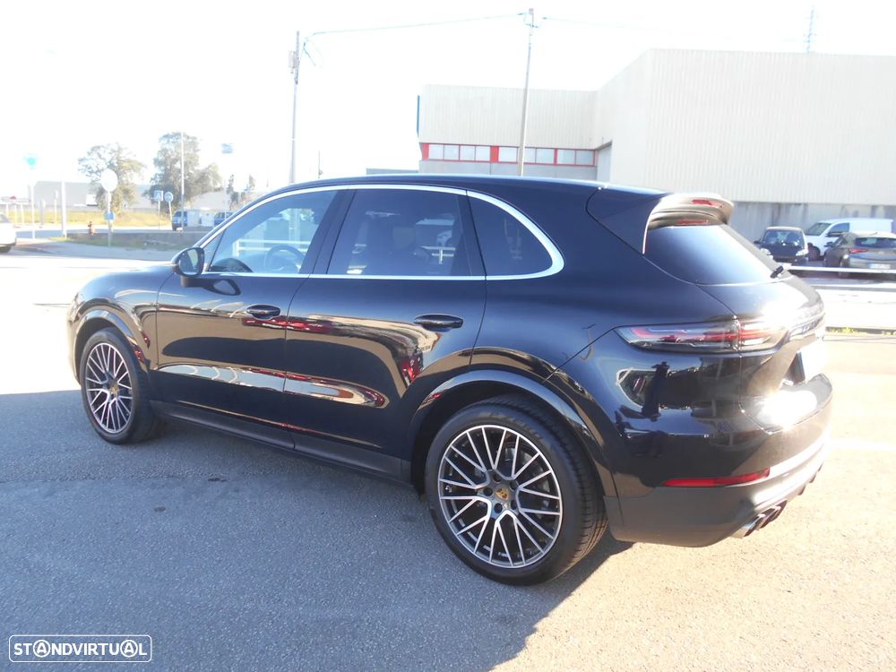 Porsche Cayenne S Platinum Edition - 4