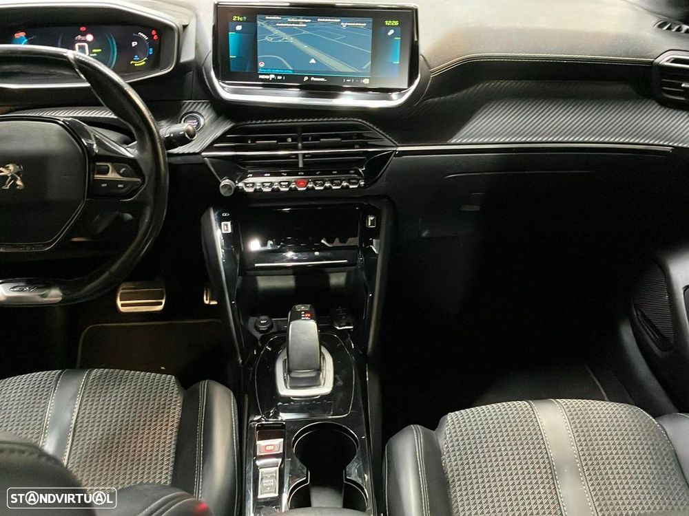 Peugeot e-208 50 kWh GT - 9