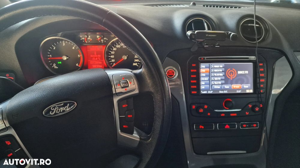 Ford Mondeo 2.0 TDCi Titanium - 15