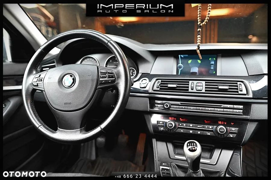 BMW Seria 5 525d Touring Modern Line - 18