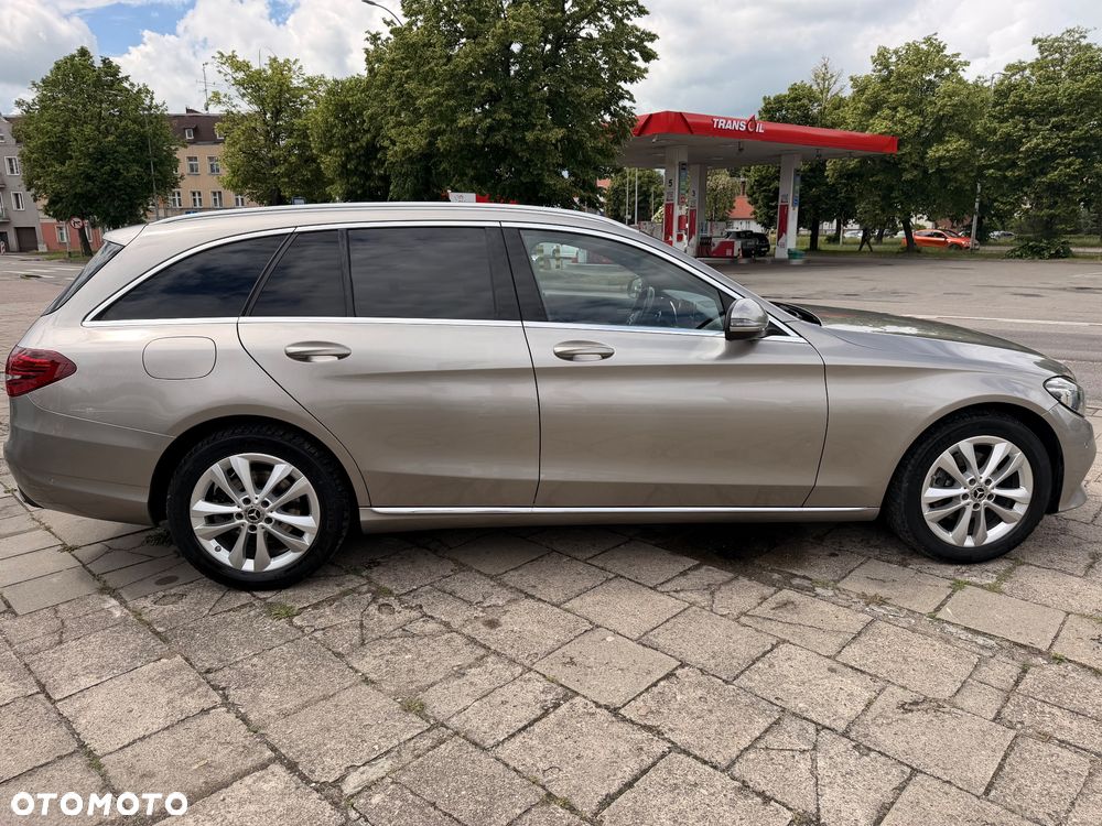 Mercedes-Benz Klasa C 220 d 4MATIC 9G-TRONIC - 12