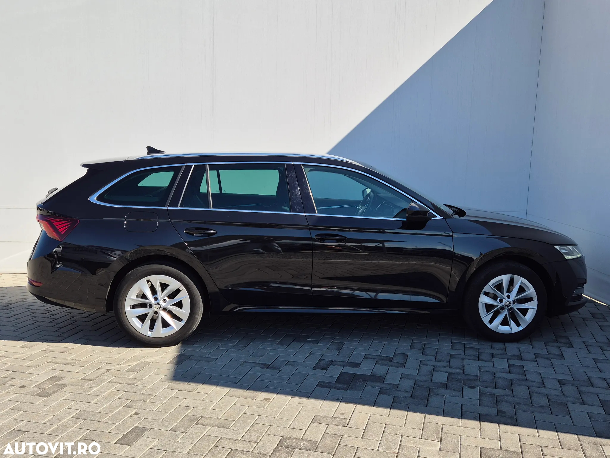 Skoda Octavia 2.0 TDI DSG Style - 6