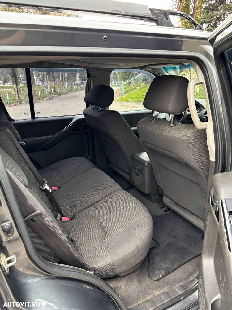 Nissan Pathfinder 2.5 dCi Comfort - 21