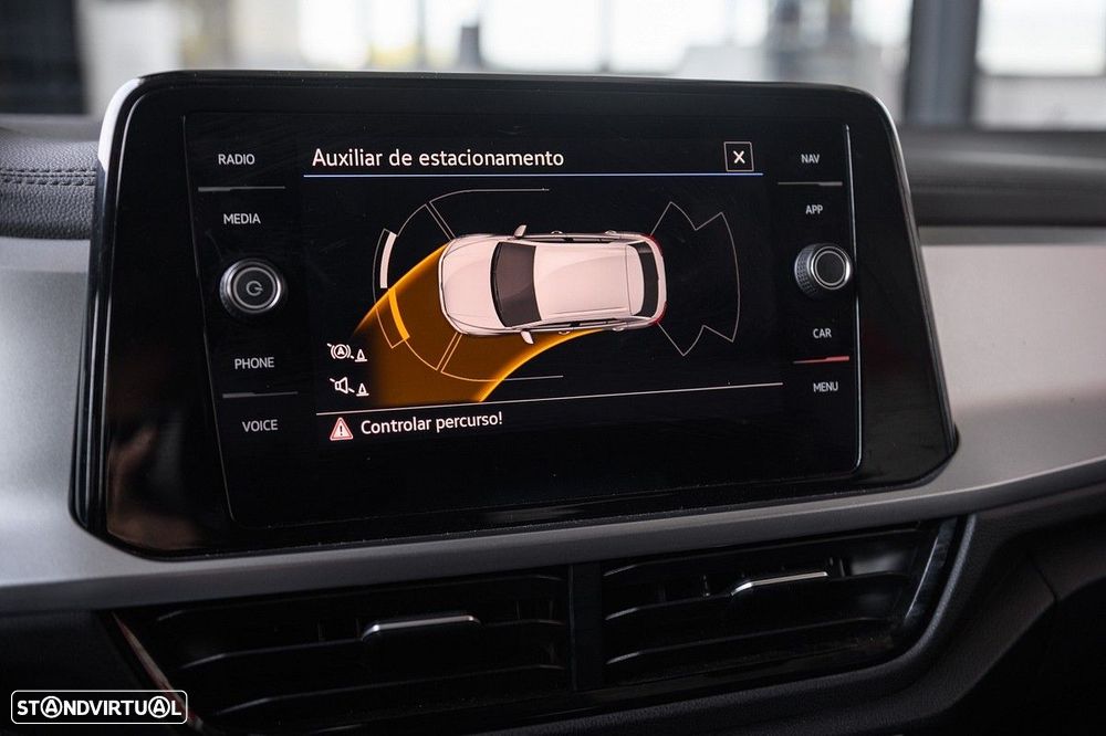 VW T-Roc 1.0 TSI Urban - 24