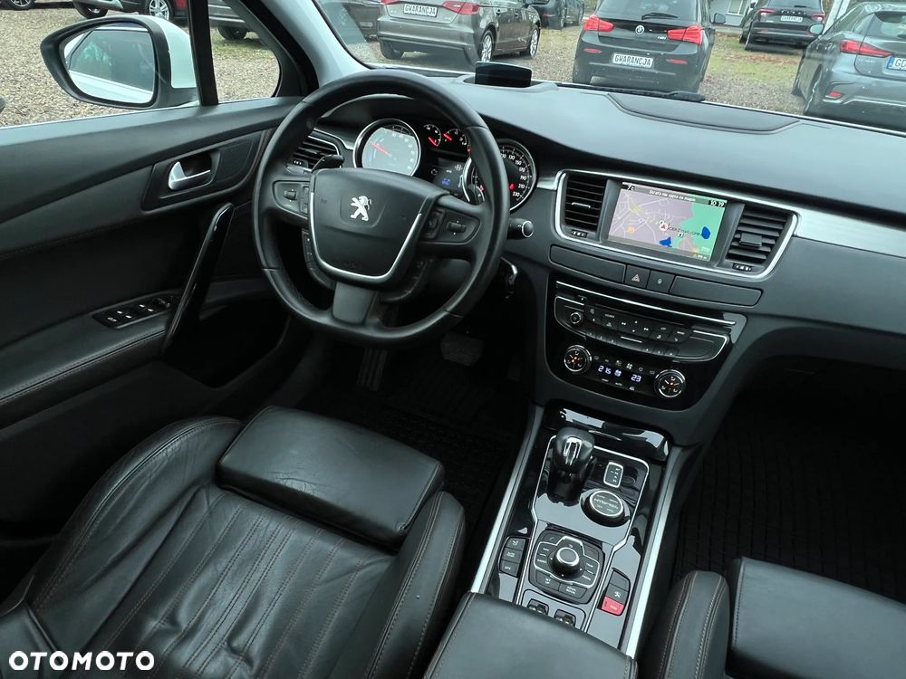 Peugeot 508 RXH 2.0 HDi HYbrid4 - 18