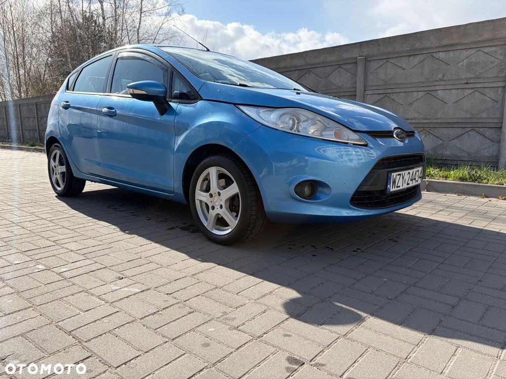 Ford Fiesta 1.25 Ambiente - 2