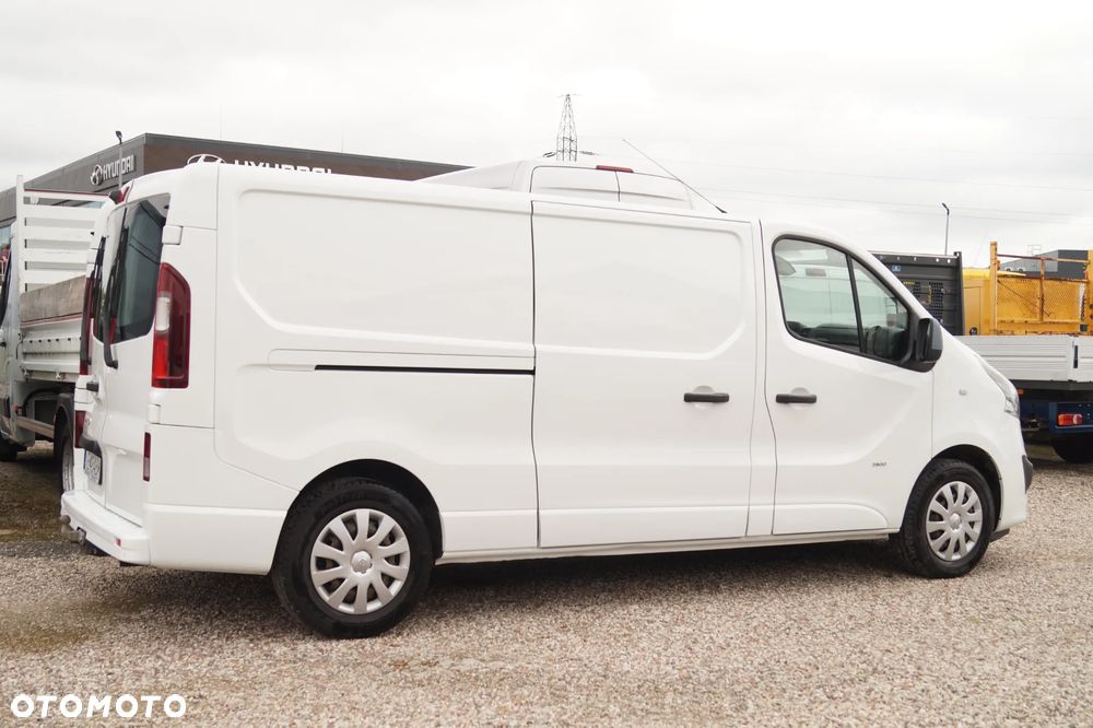 Opel Vivaro - 10