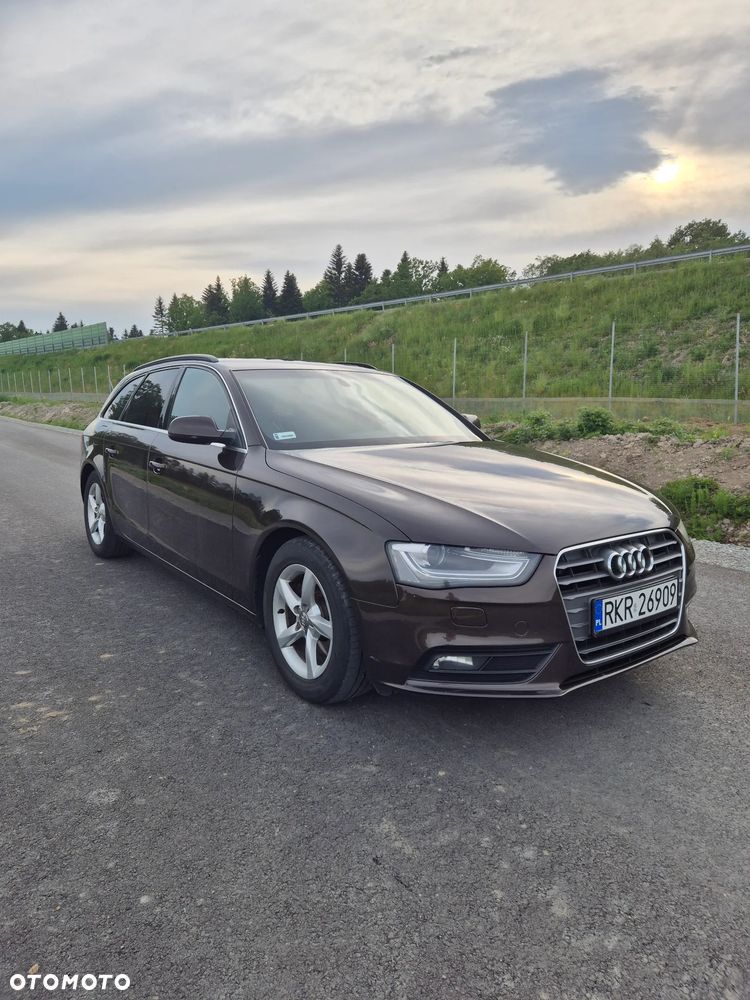 Audi A4 Avant 2.0 TDI DPF Ambiente - 1