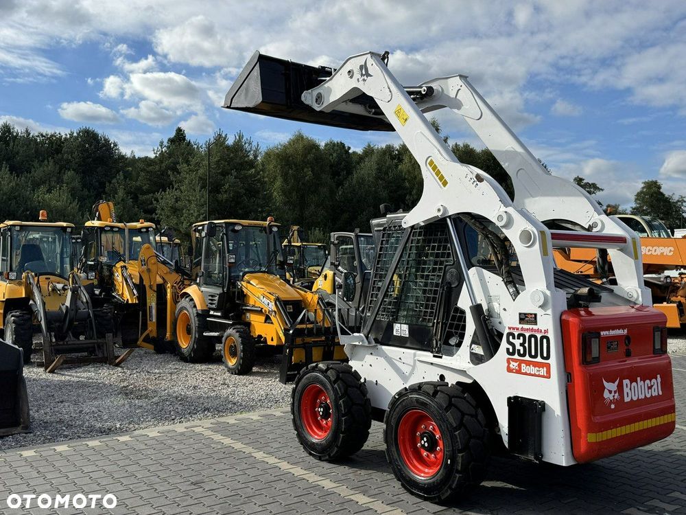 Bobcat S300 Joystick Mini Ładowarka Waga 3692kg - 15