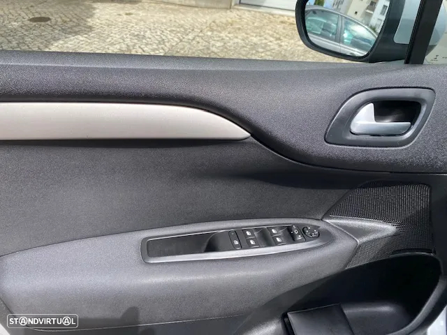 Citroën C4 1.2 PureTech Feel - 8
