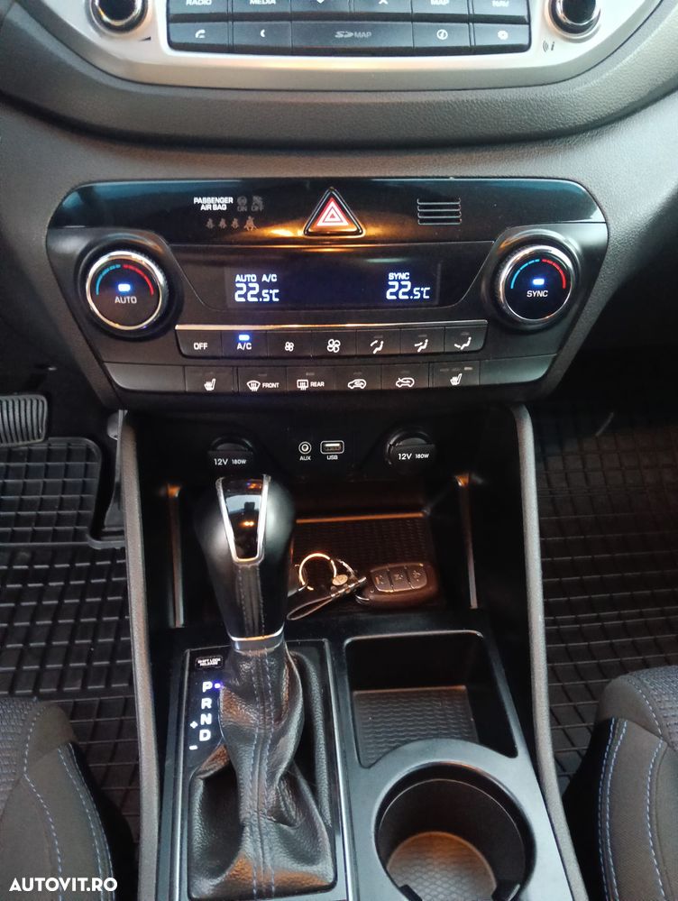 Hyundai Tucson blue 1.7 CRDi 2WD DCT Style - 26
