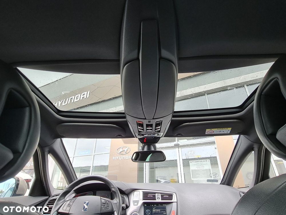 Citroën DS5 1.6 BlueHDi SoChic - 16