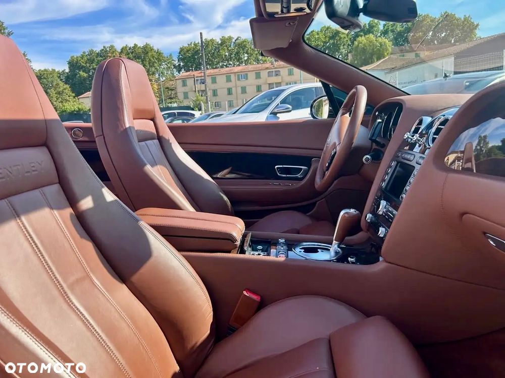 Bentley Continental GT Standard - 4