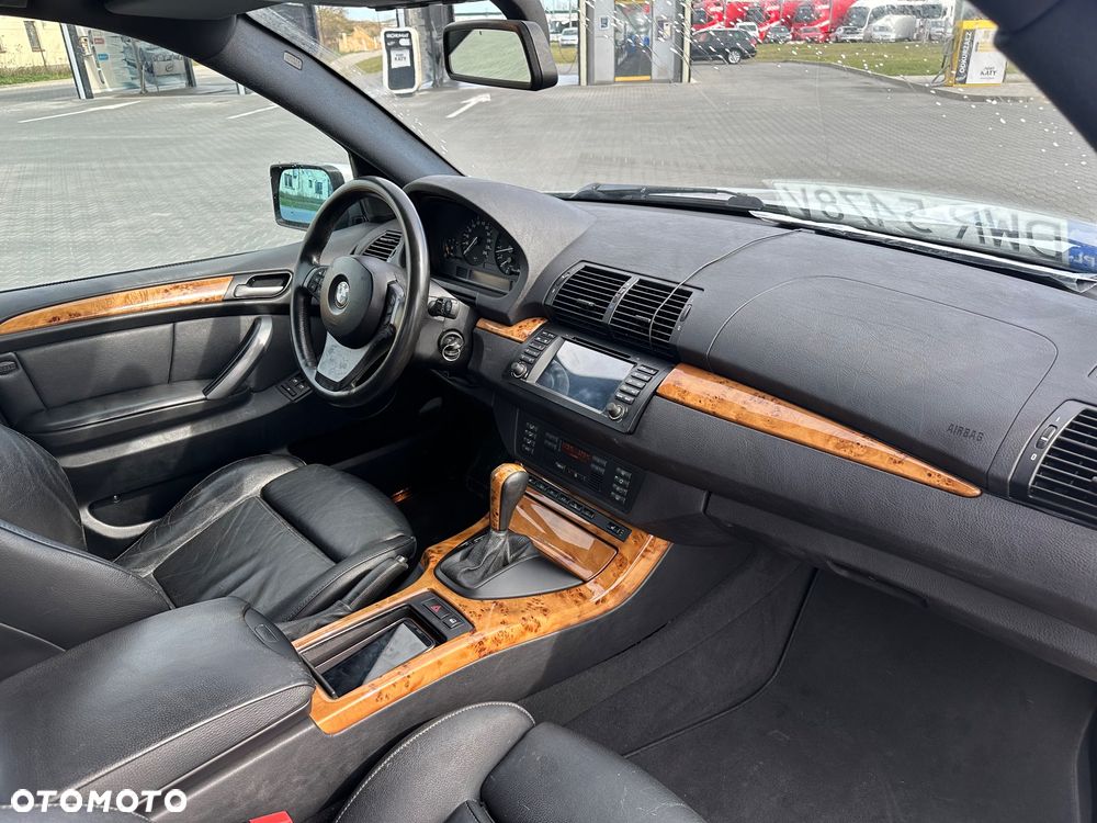 BMW X5 4.4i - 17