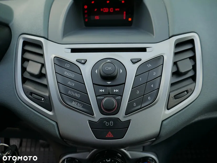 Ford Fiesta - 15