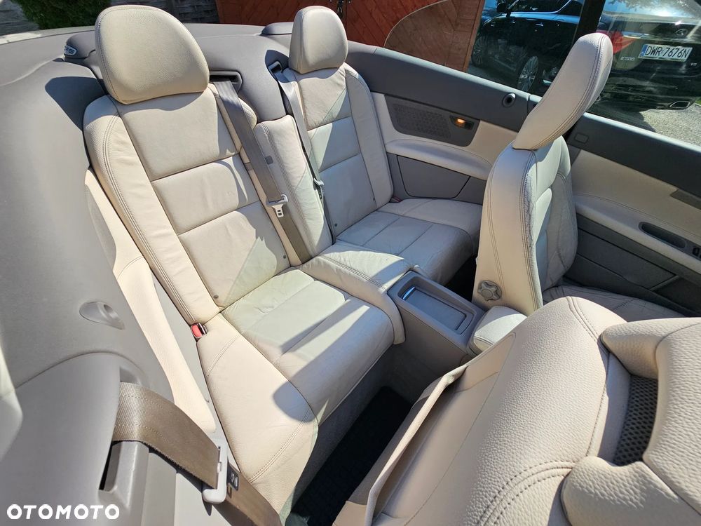 Volvo C70 2.4D5 Summum - 10
