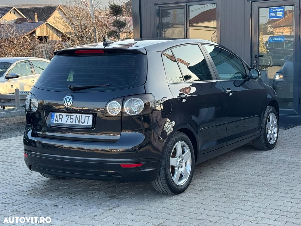 Volkswagen Golf - 9