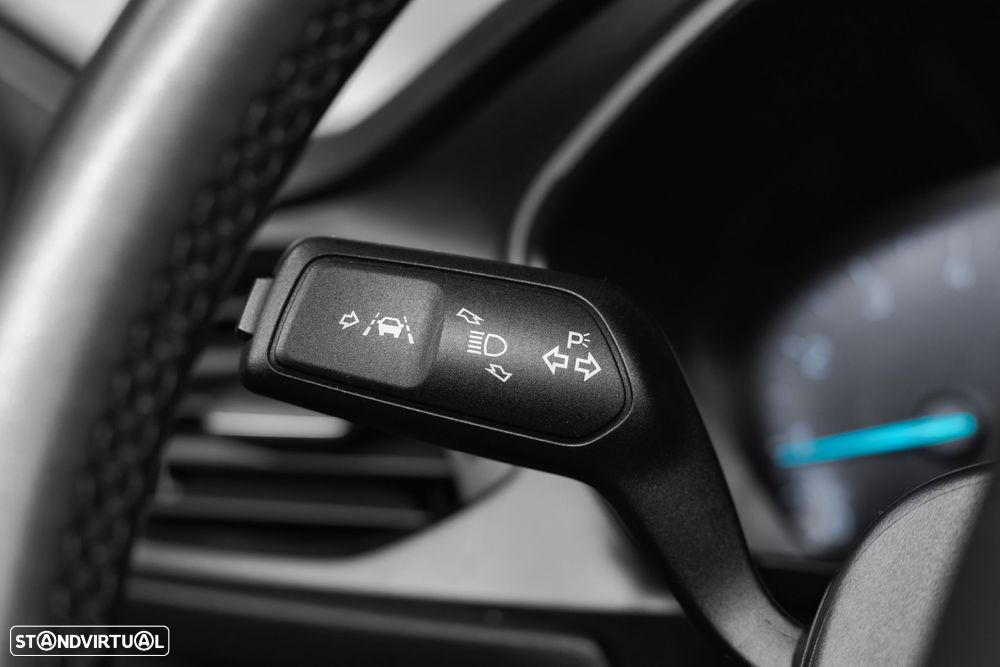 Ford Focus 1.0 EcoBoost MHEV Titanium - 8