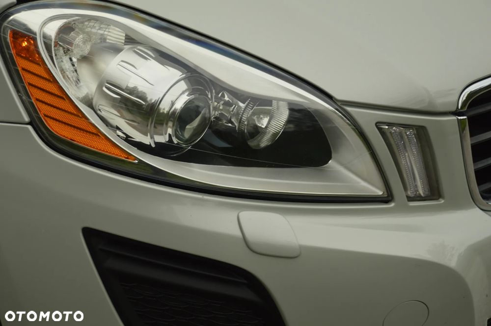 Volvo XC 60 D4 AWD Geartronic Momentum - 34