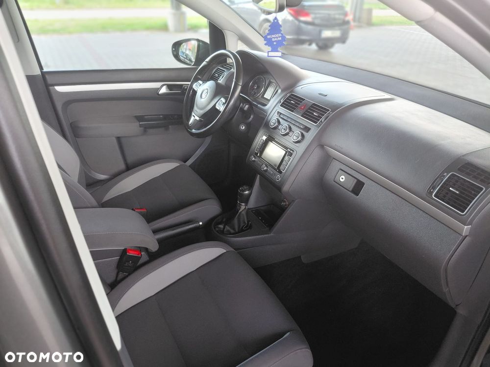 Volkswagen Touran 2.0 TDI DPF BlueMotion Technology Life - 12