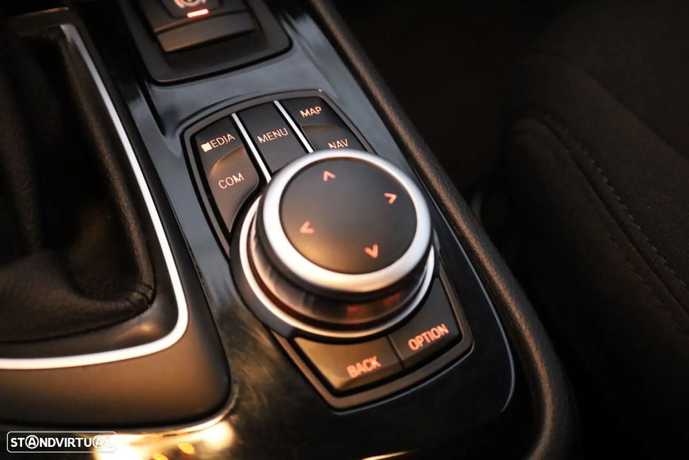 BMW 225xe Active Tourer Advantage - 39