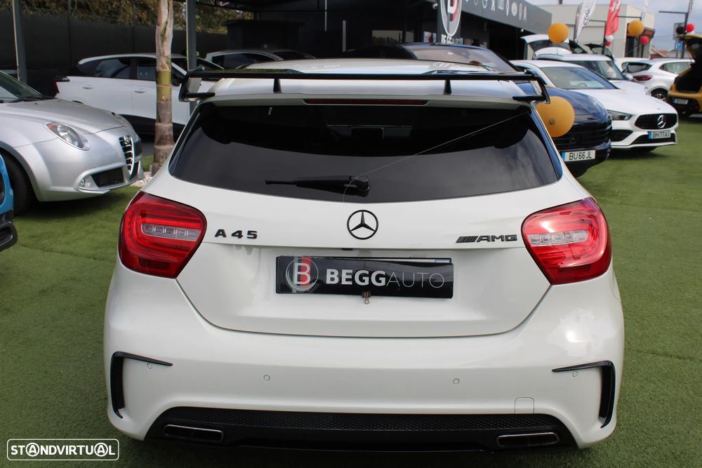 Mercedes-Benz A 45 AMG 4-Matic - 10