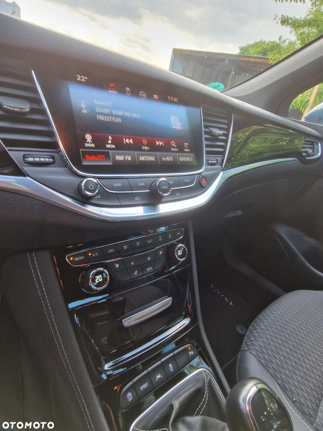 Opel Astra V 1.4 T Elite - 8
