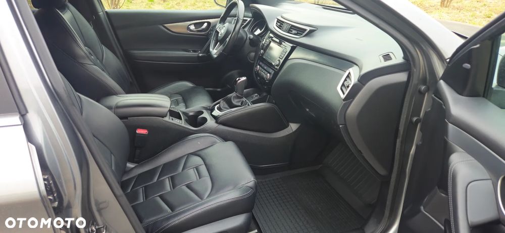 Nissan Qashqai 1.2 DIG-T Xtronic TEKNA+ - 18