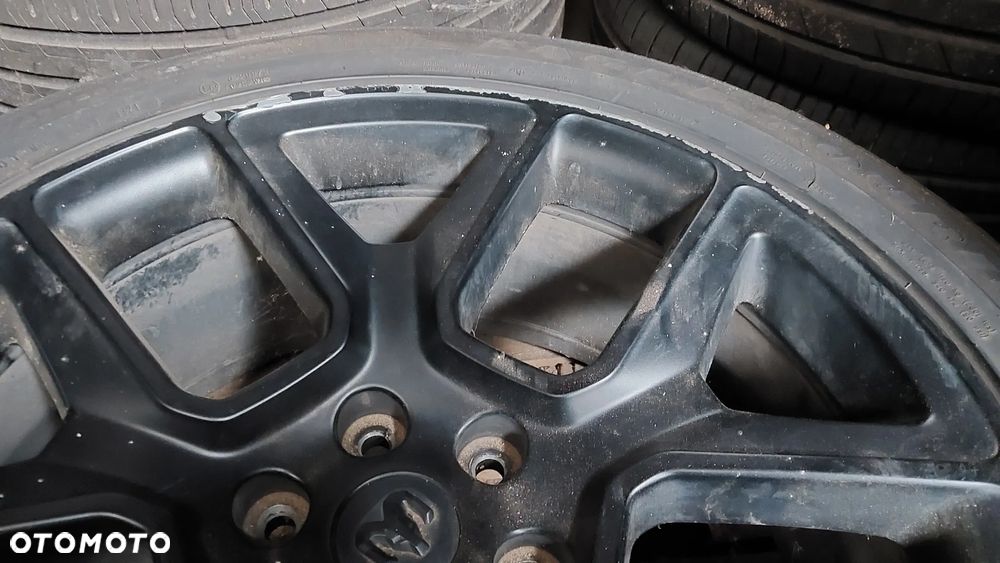 FELGA DODGE RAM 22 CALI 9J ET19.05 5YD61TRMAB - 2