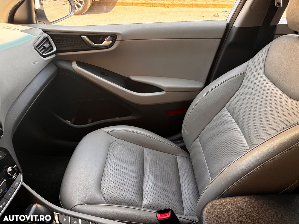 Hyundai IONIQ - 9