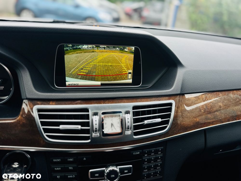 Mercedes-Benz Klasa E 200 7G-TRONIC Avantgarde - 19