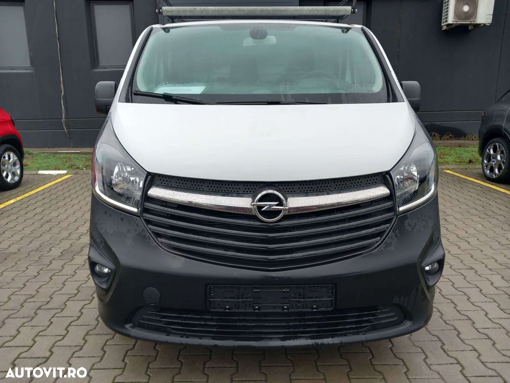 Opel Vivaro - 2