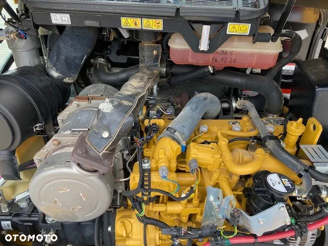 Caterpillar 907M - 18