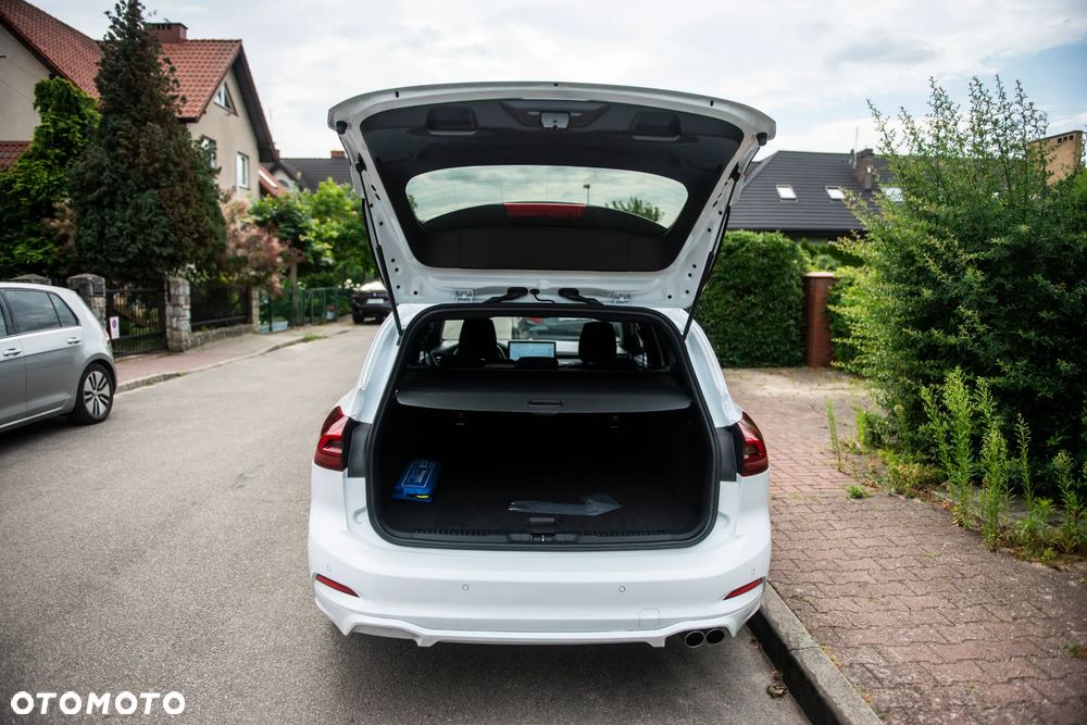 Ford Focus 1.0 EcoBoost Hybrid ST-LINE - 14